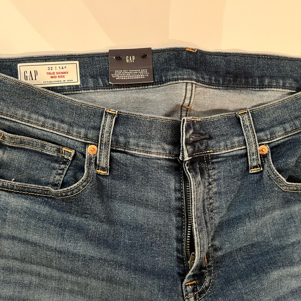 GAP Women’s Blue Jeans